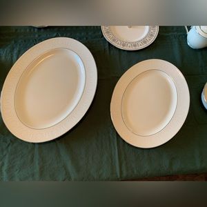 NWOT: Lenox Courtyard Platinum 16” Platter & 13” Platter